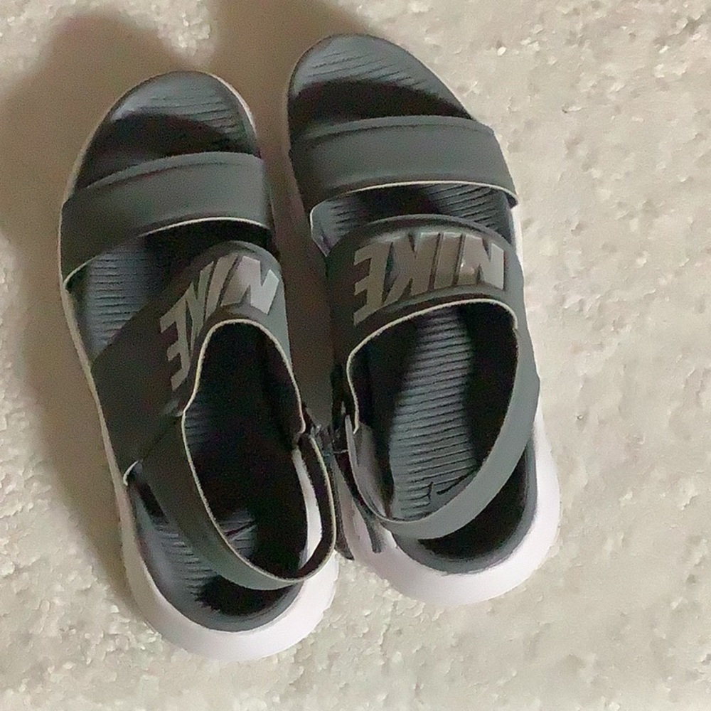 Nike Kids Gray Sandals